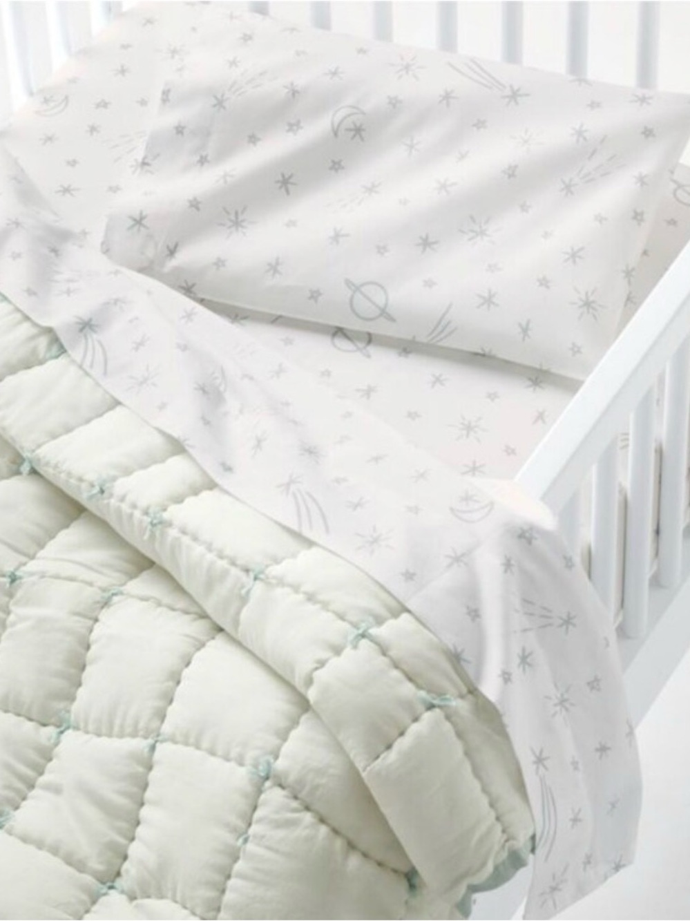 Crate&Barrel Celestial Crib Sheet Set in Light Gray (crib size)